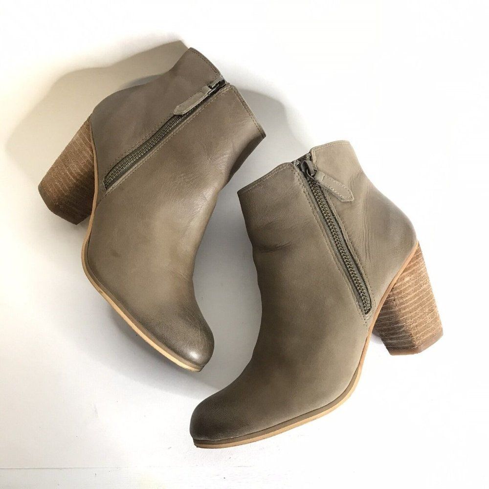 BP Womens Taupe Leather Distressed Ankle Boots, Side Zip, 3" Heel Size 7.5M
